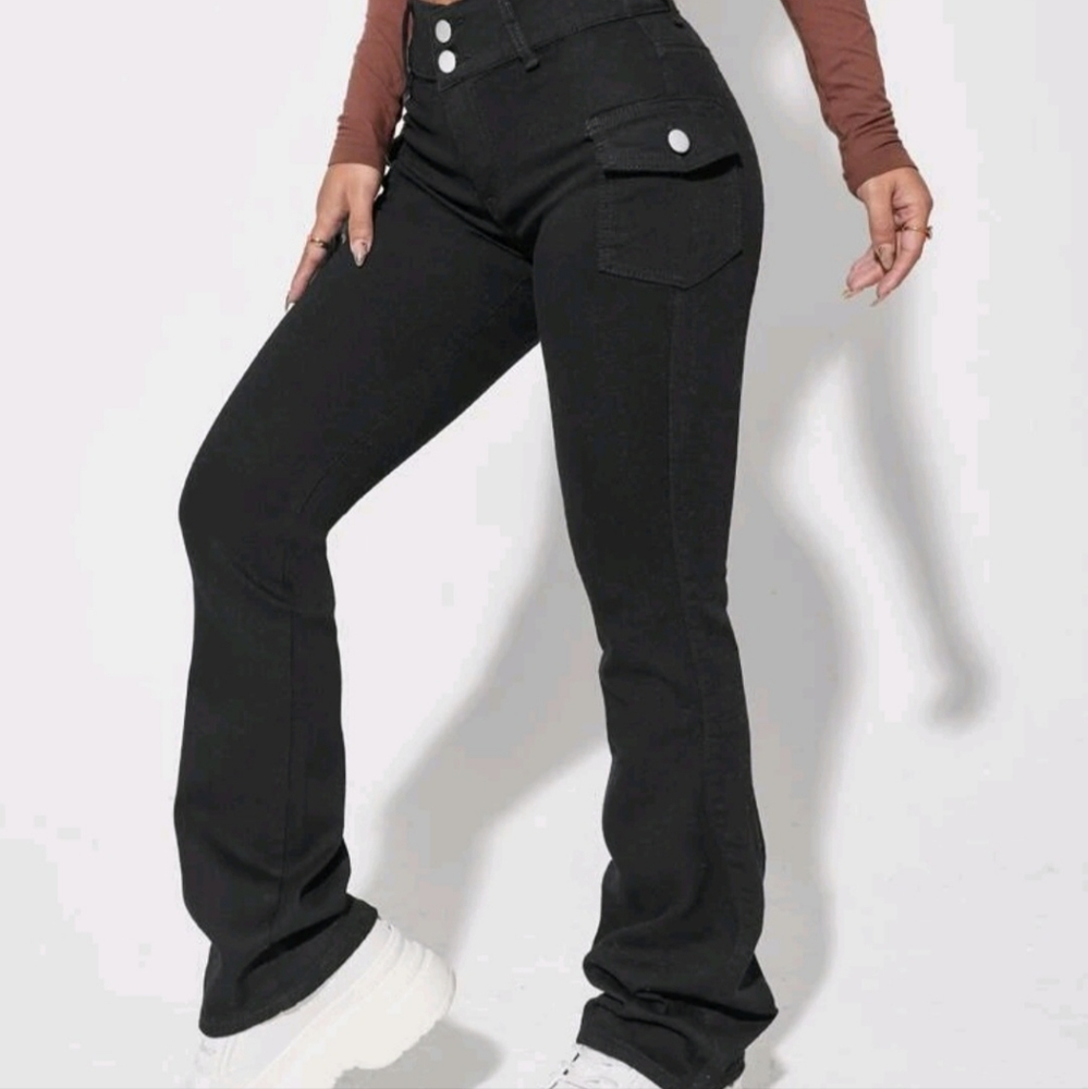 SHEIN EZwear Flap Pocket Stacked Jeans